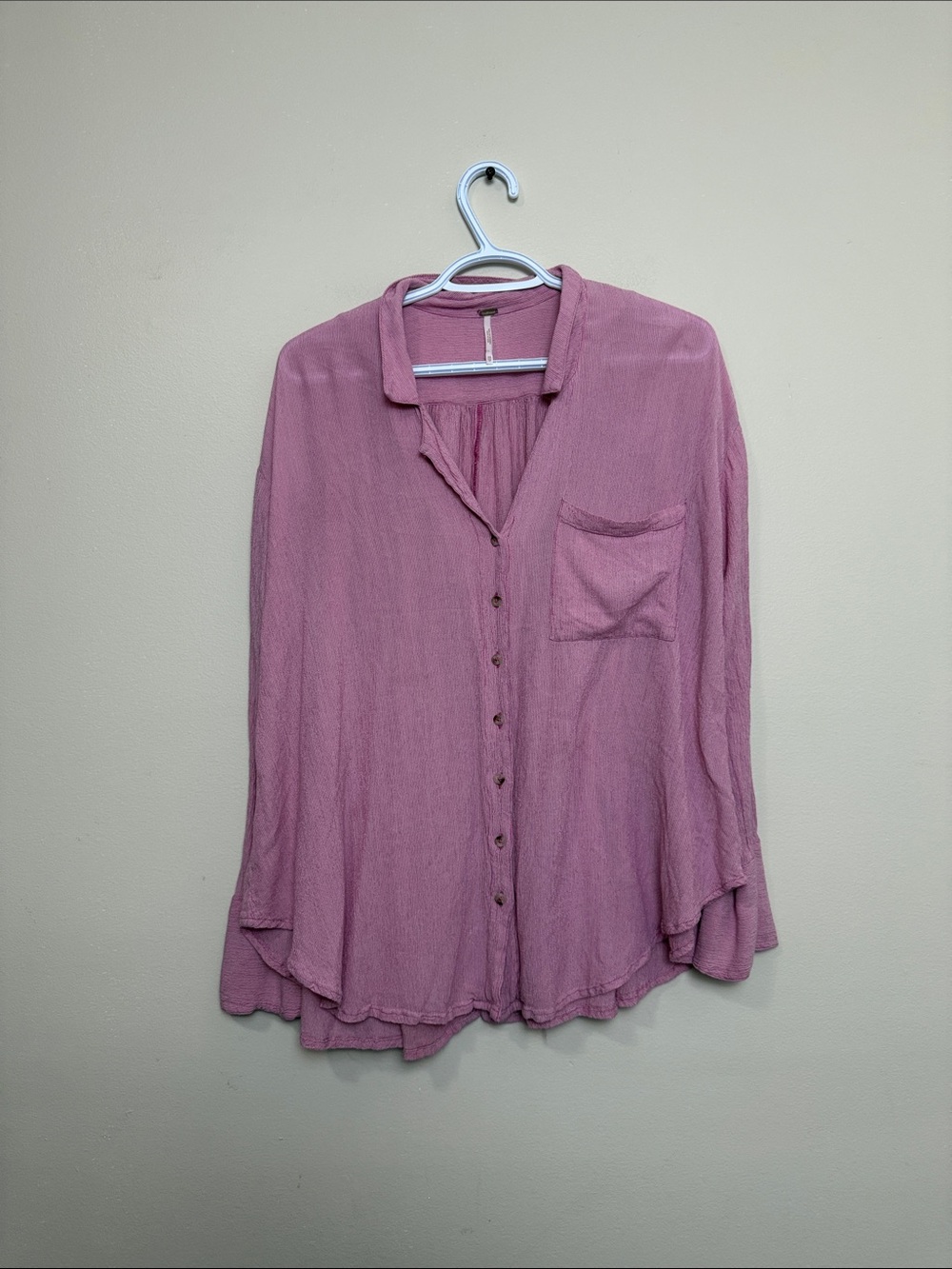 Free People Oversized 100% Rayon button shirt size Xs